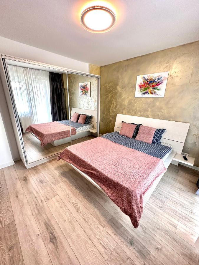 Mega Rossa Residence Бухарест Экстерьер фото